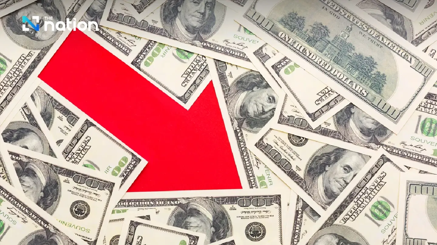 Dollar share in global reserves falls to 30-year low, says IMF