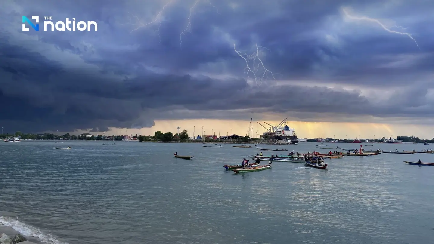 TMD warns of heavy rain in South and thunderstorms in Bangkok