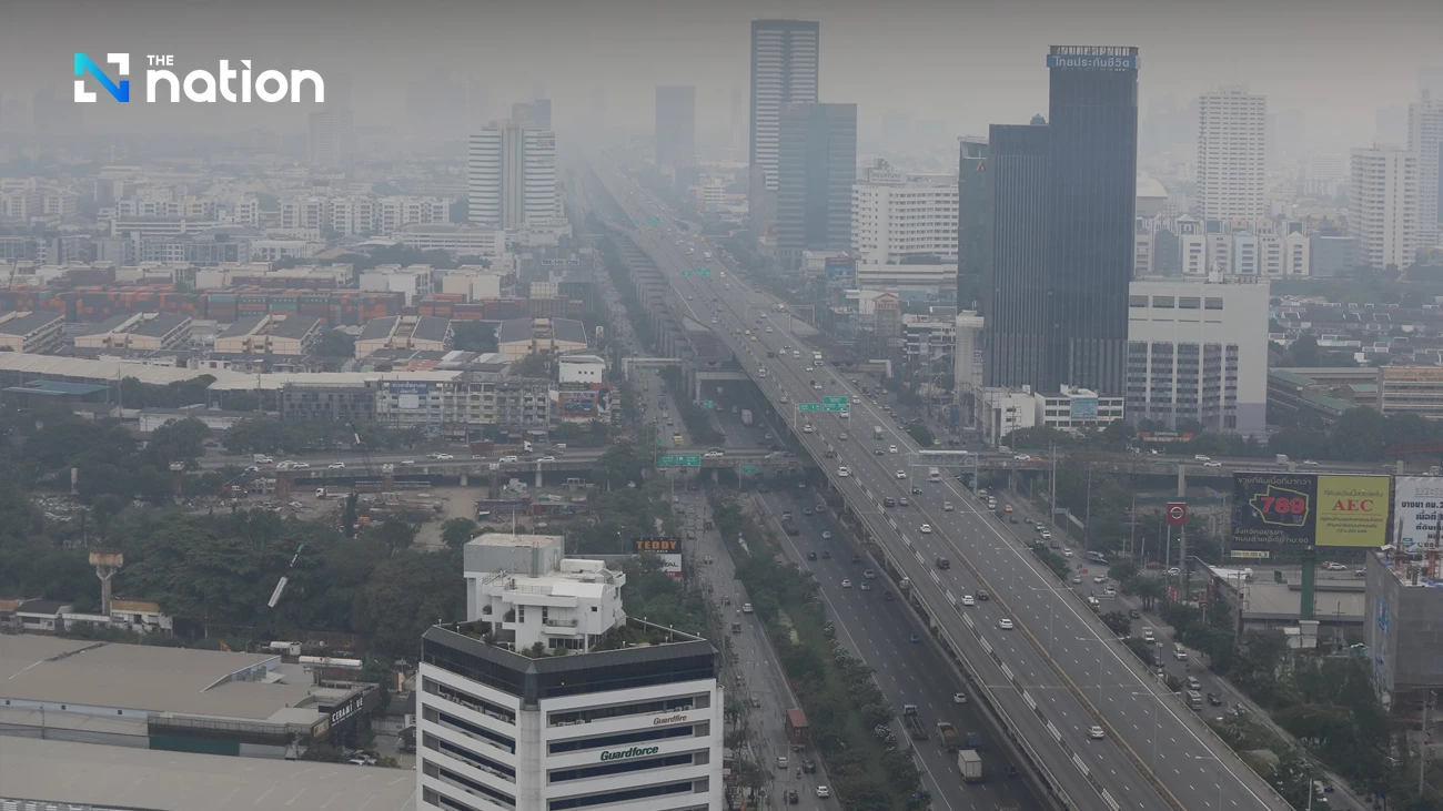 PM2.5 Dust Levels in Bangkok Reach 'Orange Level' in Three Districts, Affecting Health