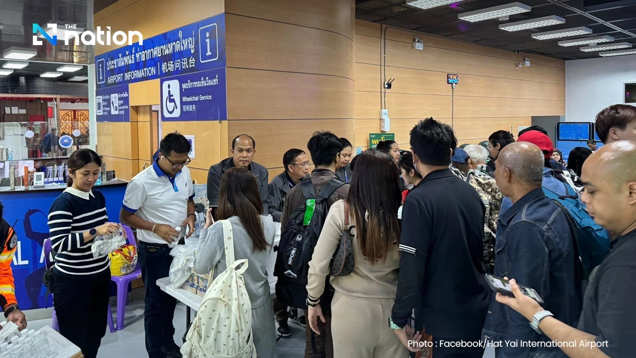 Thai Tourism Minister Rushes Aid to Flood-Hit South