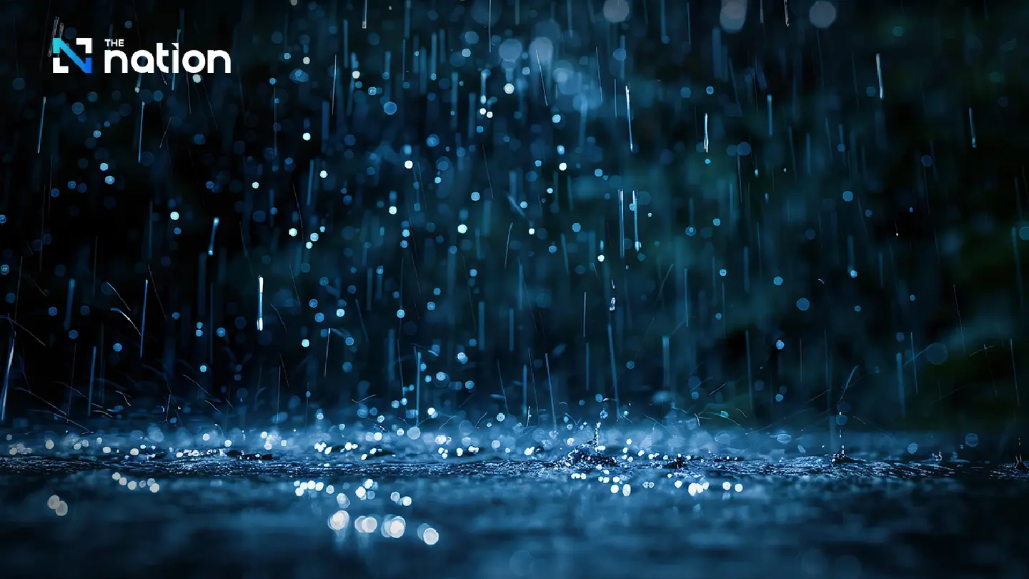 Monsoon hits South with heavy rain; upper Thailand turns colder as temperature drops 4°C
