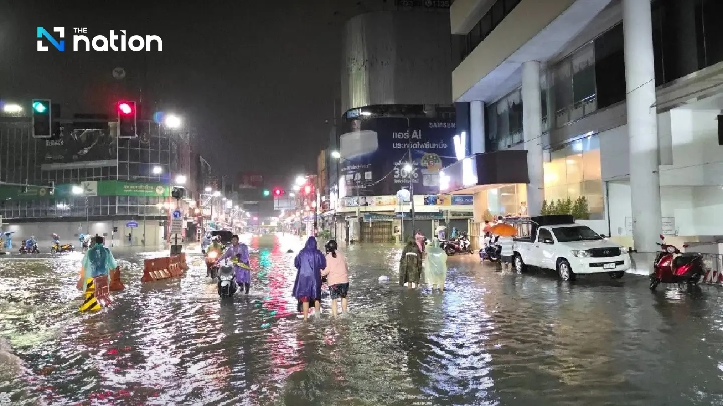 Hat Yai hit by severe overnight flooding; PM says South has response plans and pledges support