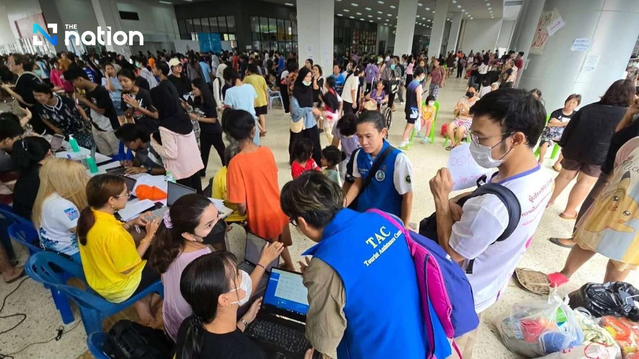Floods in southern Thailand ease with 1,812 tourists safely assisted 
