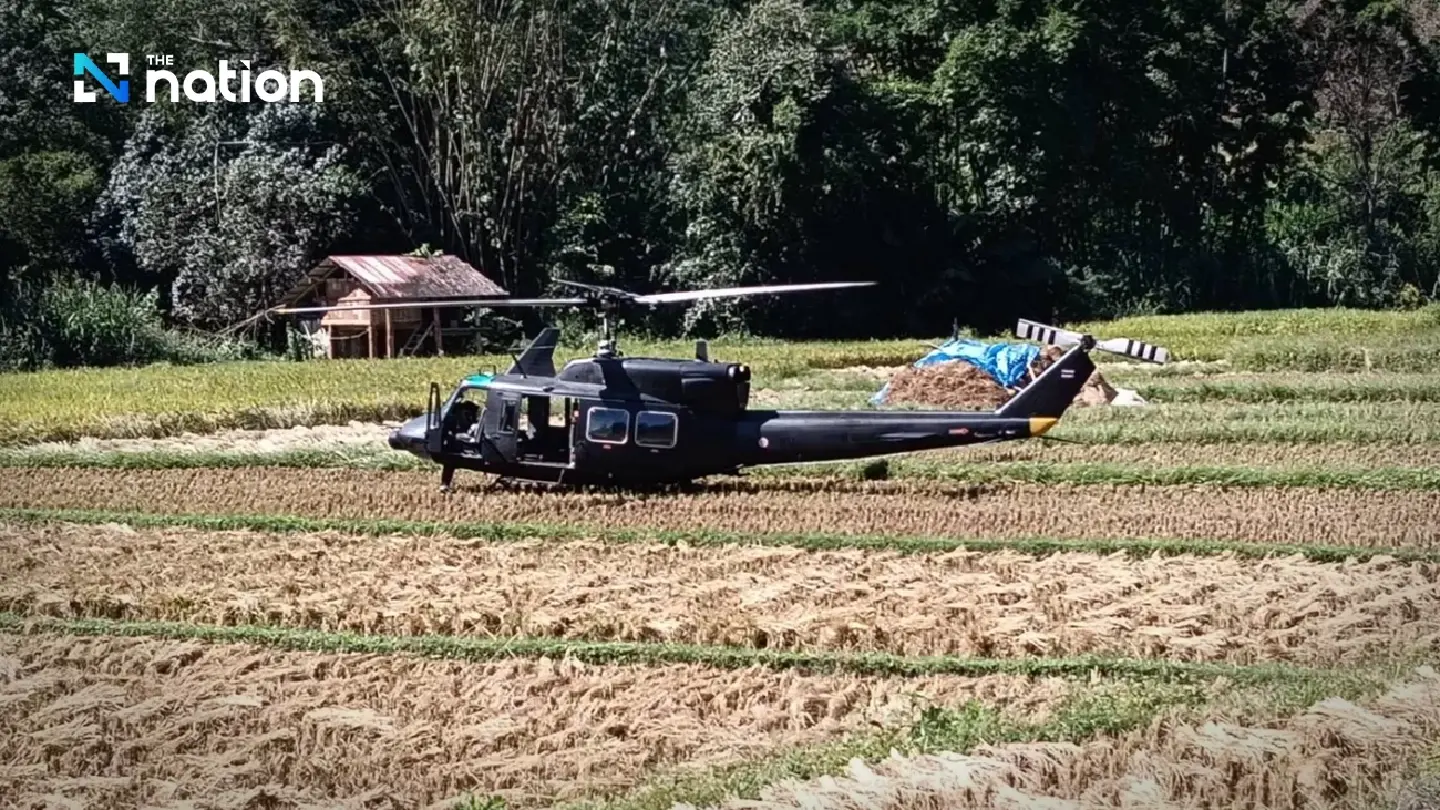 Army logistics supply helicopter makes emergency landing in Mae Hong Son Army logistics supply helicopter makes emergency landing in Mae Hong Son