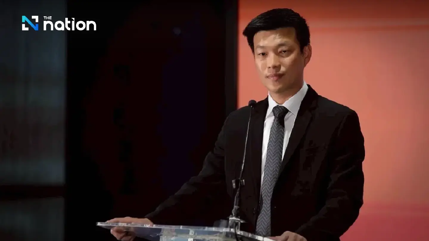 Natthaphong accuses PM of exploiting nationalism while avoiding crackdown on grey capital