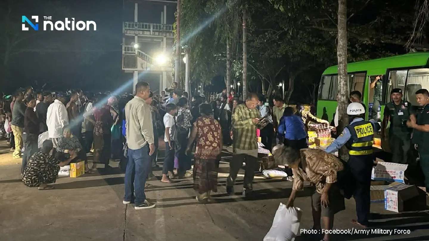 Explosion heard near Thai-Cambodian border prompts temporary evacuation; First Army denies Thai involvement