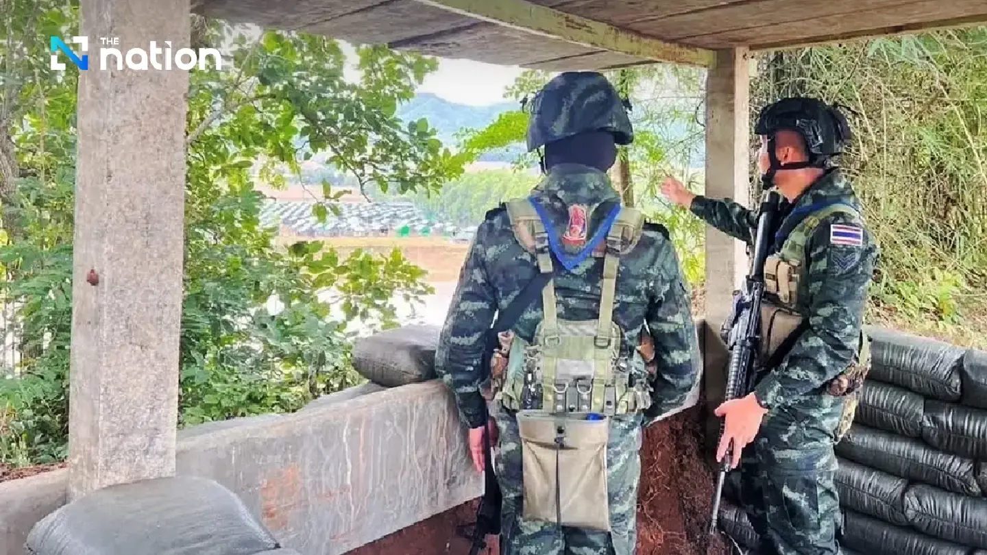 Thai Army closely monitors Thai-Myanmar border as over 1,500 people flee from KK Park zone