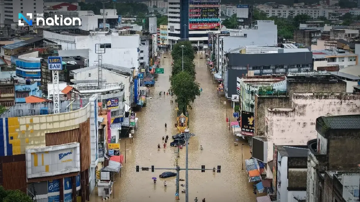 Southern floods submerge 10 provinces, causing daily trade and tourism losses of up to 1.5 billion baht