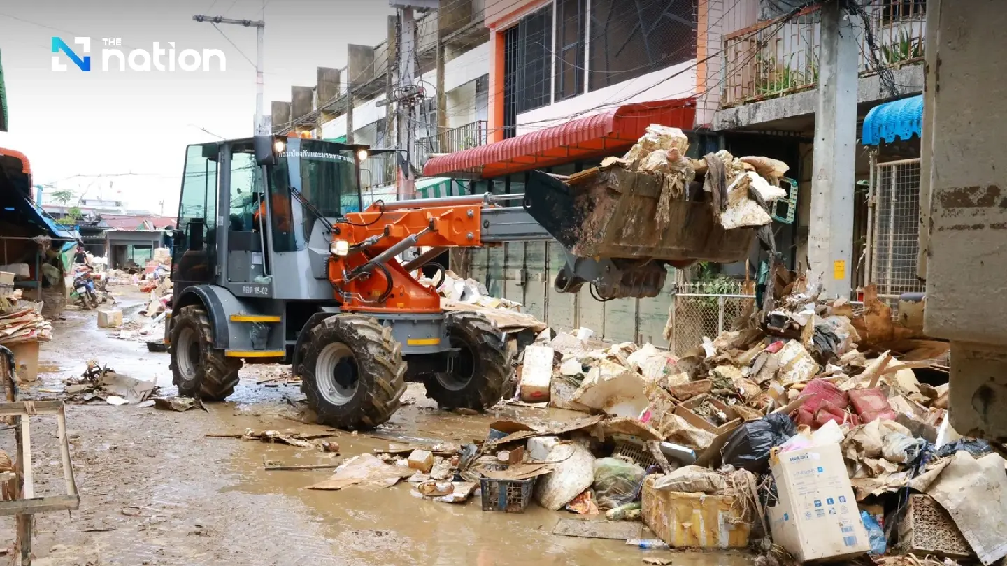 Floods Submerge 89 Districts in Southern Thailand; Aid Rushed In