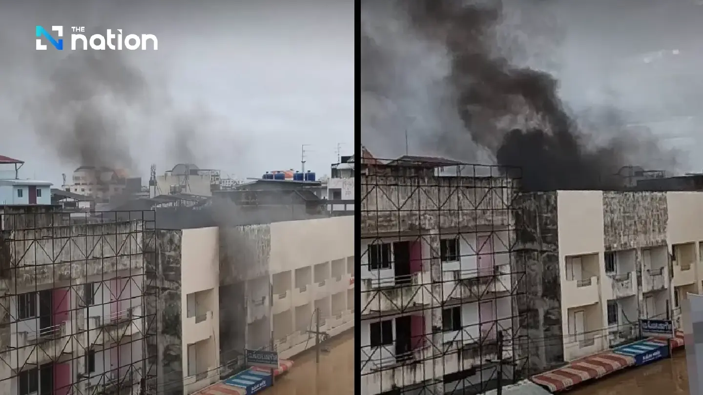 Fire breaks out at flooded shophouses in Hat Yai