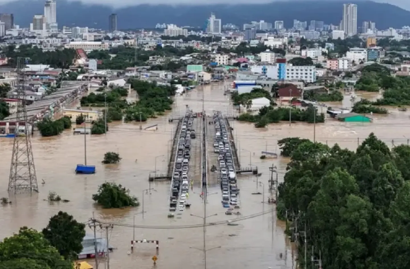 Malaysia activates operations room as Hat Yai flood crisis deepens