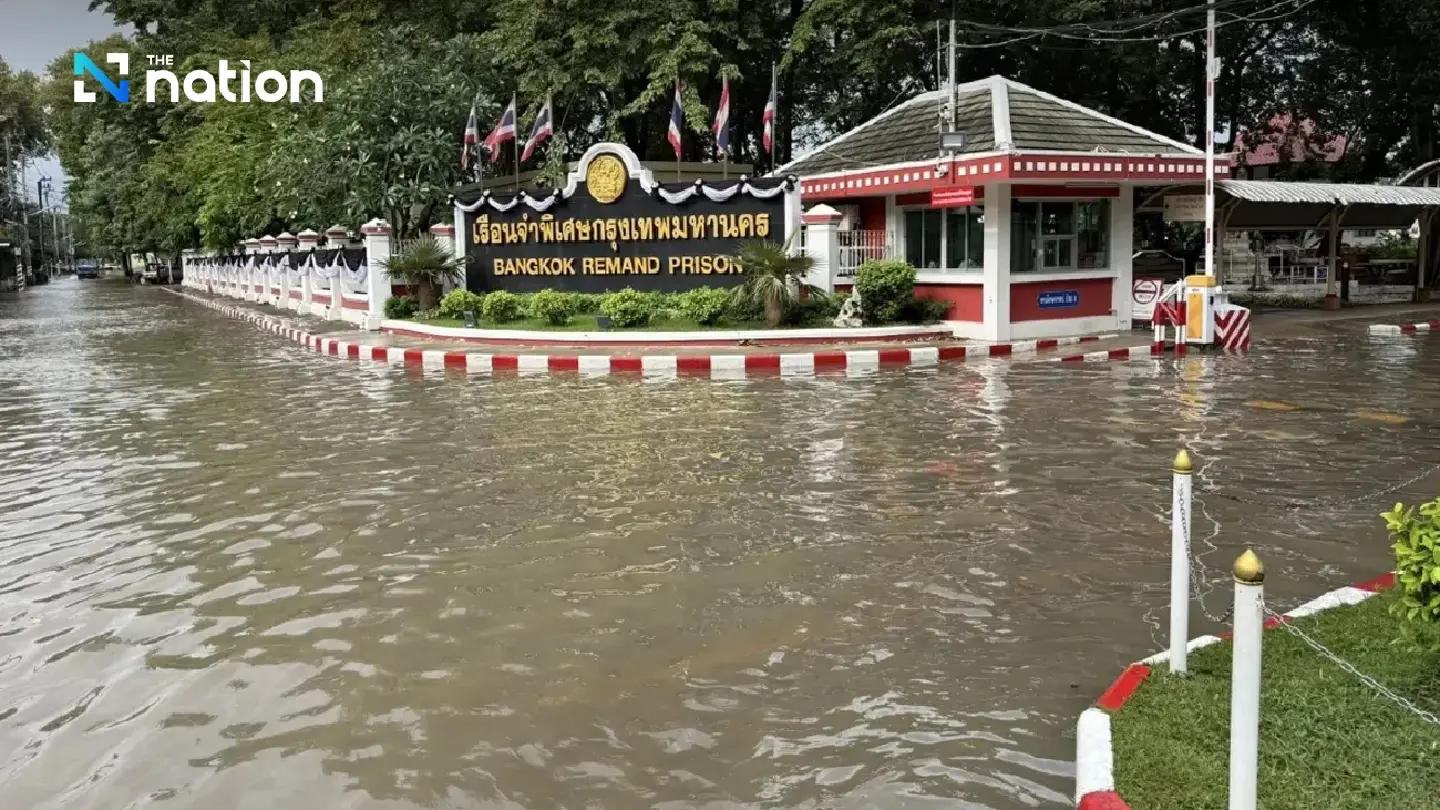 Flooding forces closure of Bangkok Remand Prison and railway side road tunnel
