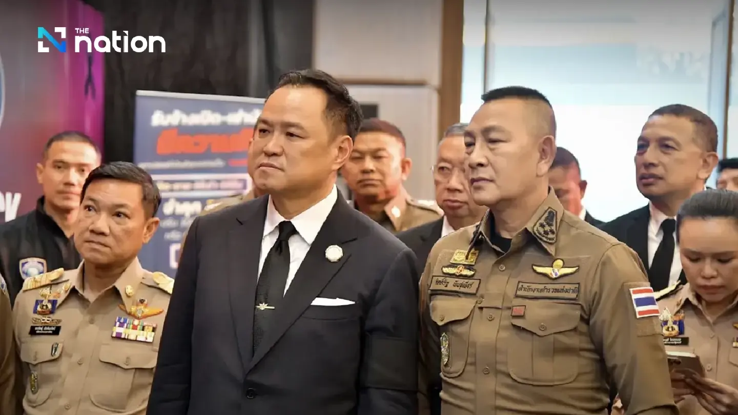 Government suspends extension for Cambodian workers with expired permits Government suspends extension for Cambodian workers with expired permits