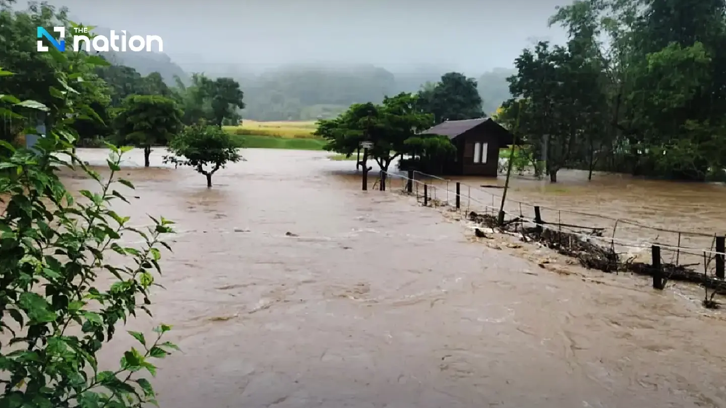 Flash floods hit Doi Inthanon as heavy rain submerges Mae Klang Luang’s rice terraces