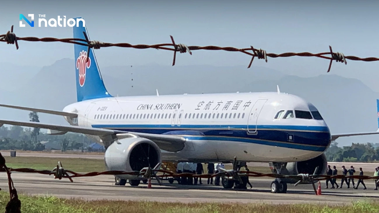 China repatriates 300 citizens from Mae Sot after fleeing KK Park scam compound in Myanmar