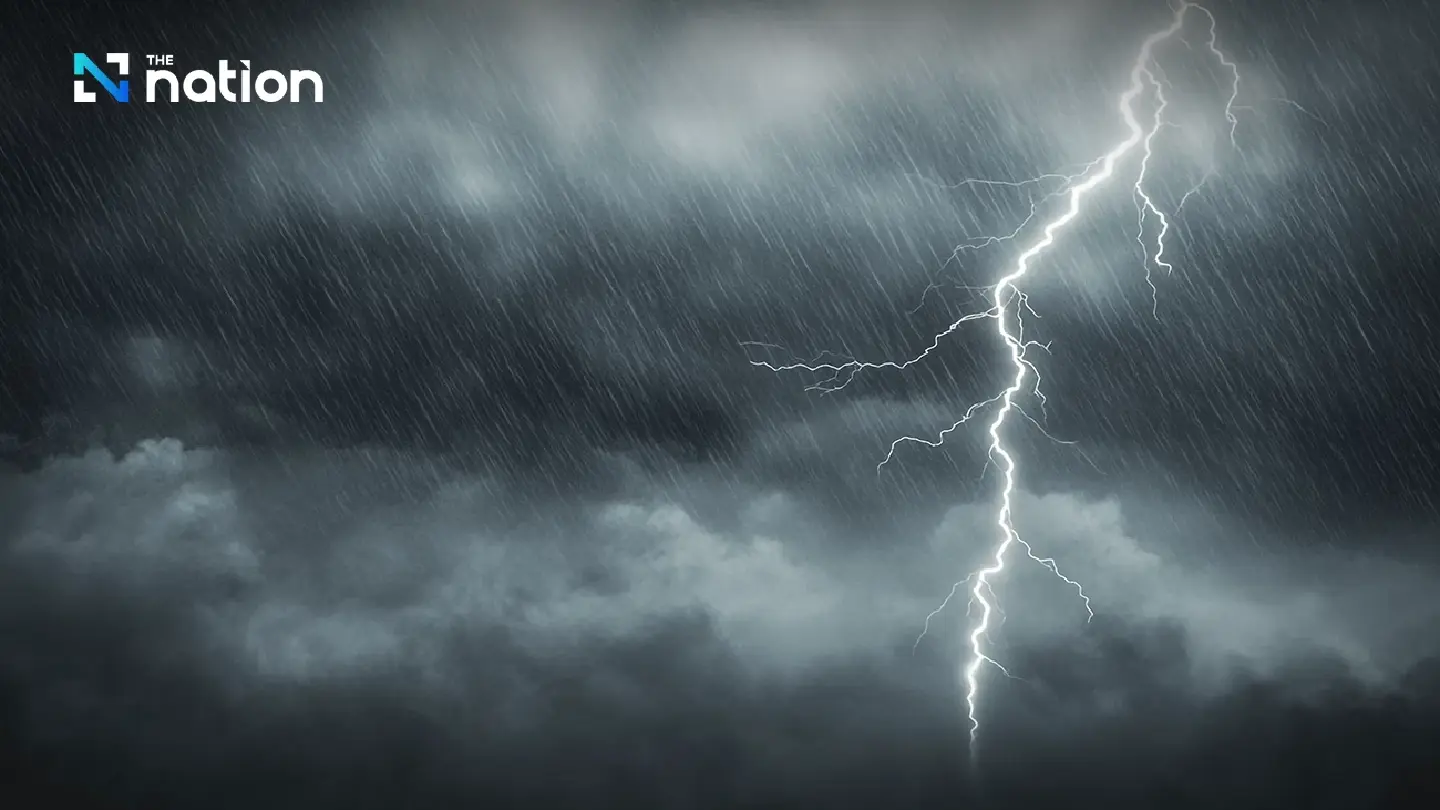 Strong monsoon to drench six southern provinces; Northeast to cool by 2–4°C
