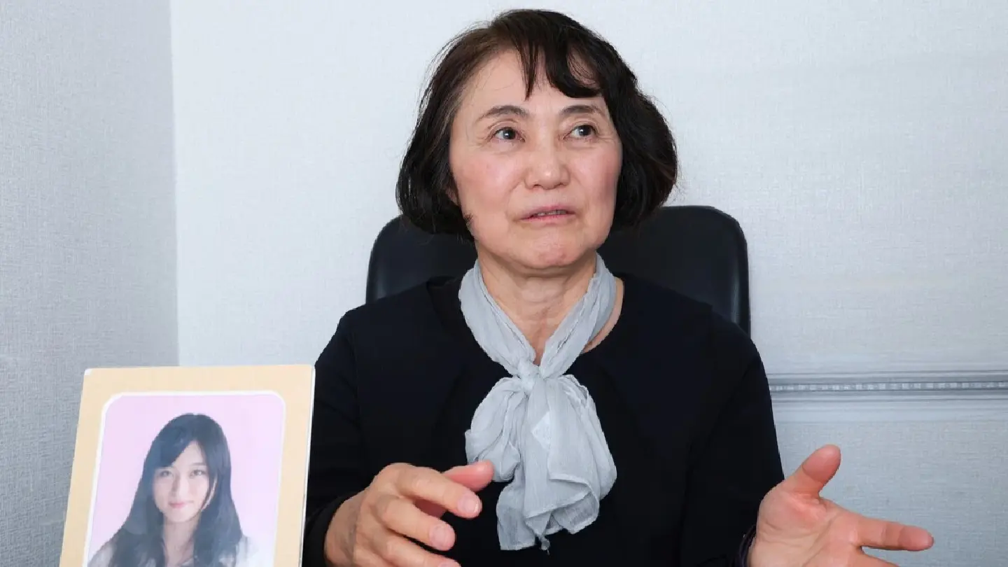 Mother in Dentsu suicide case opposes easing labour regulations