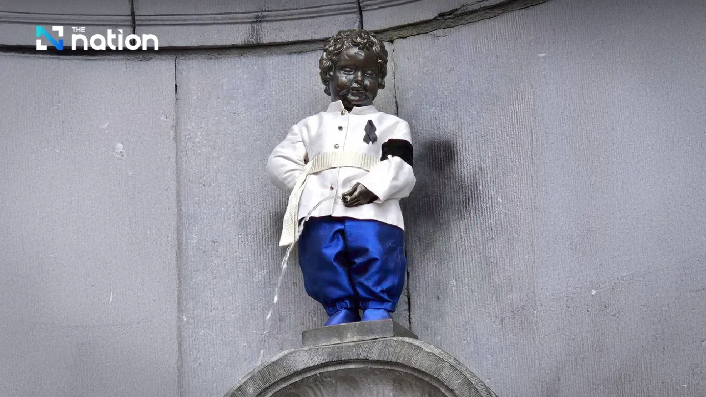 Manneken Pis dons Thai royal attire to honour late King and Queen
