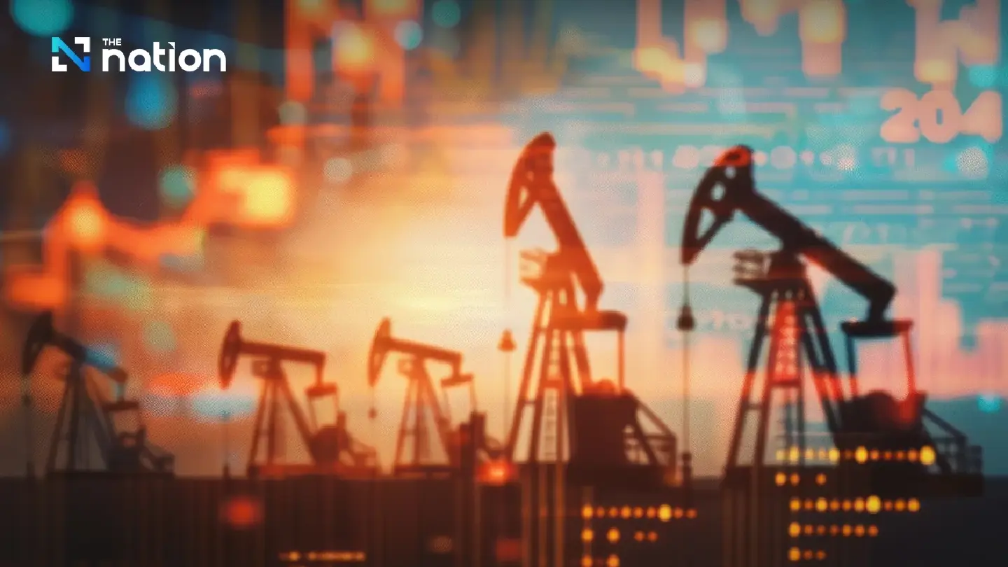 Oil Prices Surge Nearly 3% After US Sends Naval Fleet to Iran