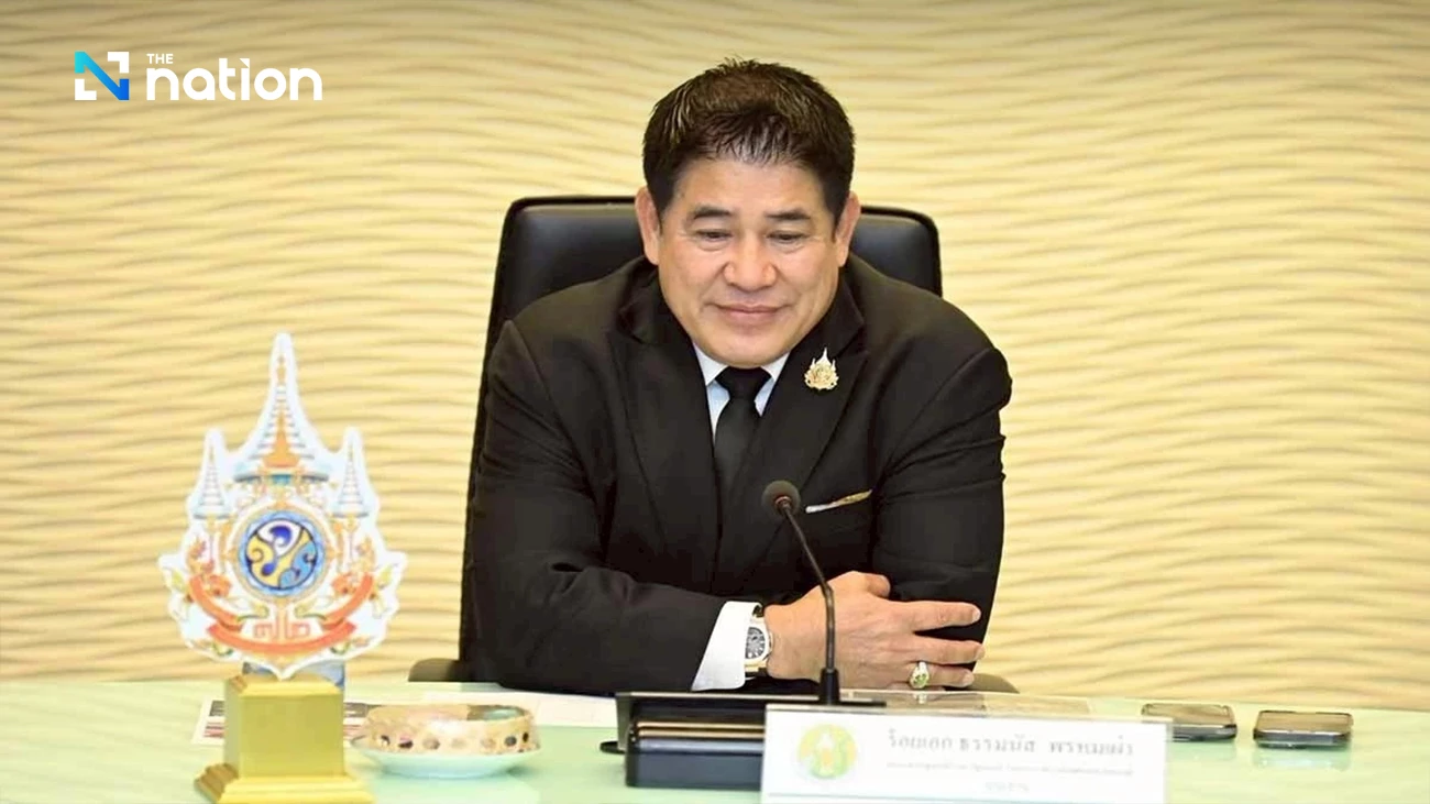 Thamanat orders agricultural envoys to boost Thai crop exports