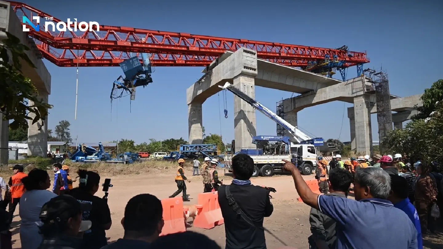 Search temporarily halted after loud noise from crane causes panic