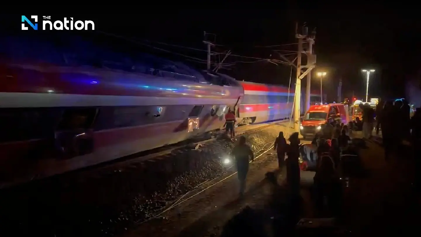 Two high-speed trains derail in Spain, 21 killed