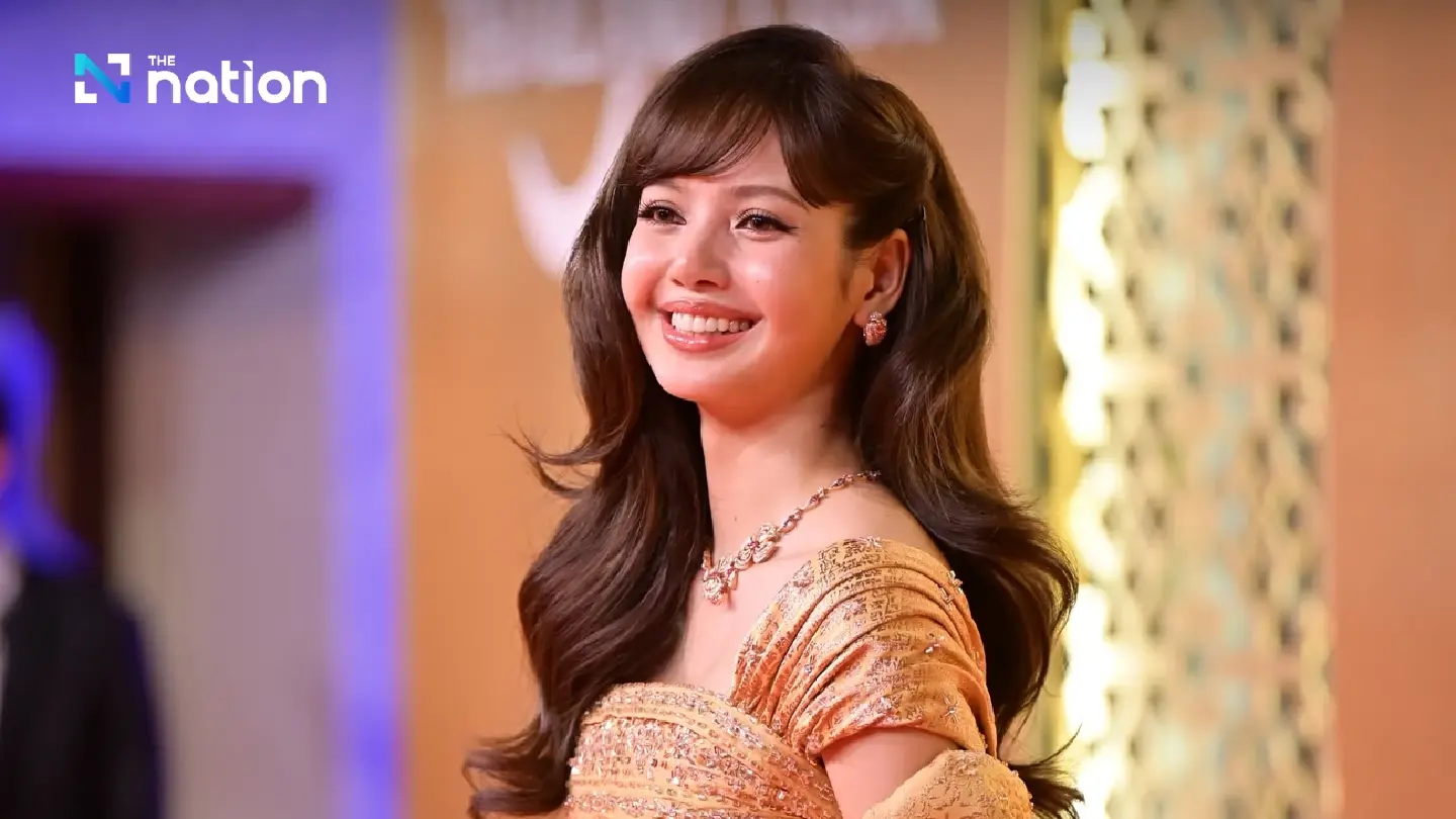 Balmain unveils Lisa’s stunning gold Thai silk gown for Amazing Thailand Ambassador debut