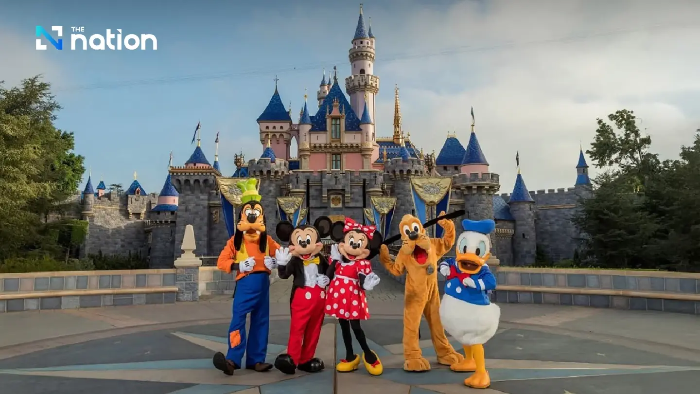Social reacts to Disneyland project: “to continue or just a dream?”