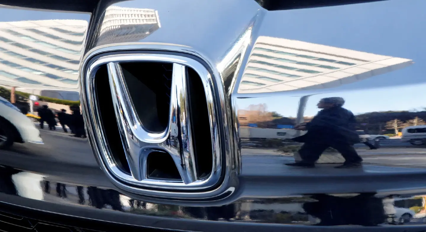 Honda’s net profit falls over 40% in April–Dec.