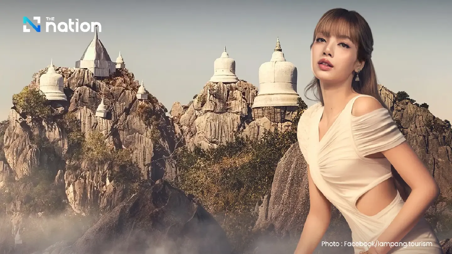Follow Lisa Thailand trail to Lampang sky pagodas above mist