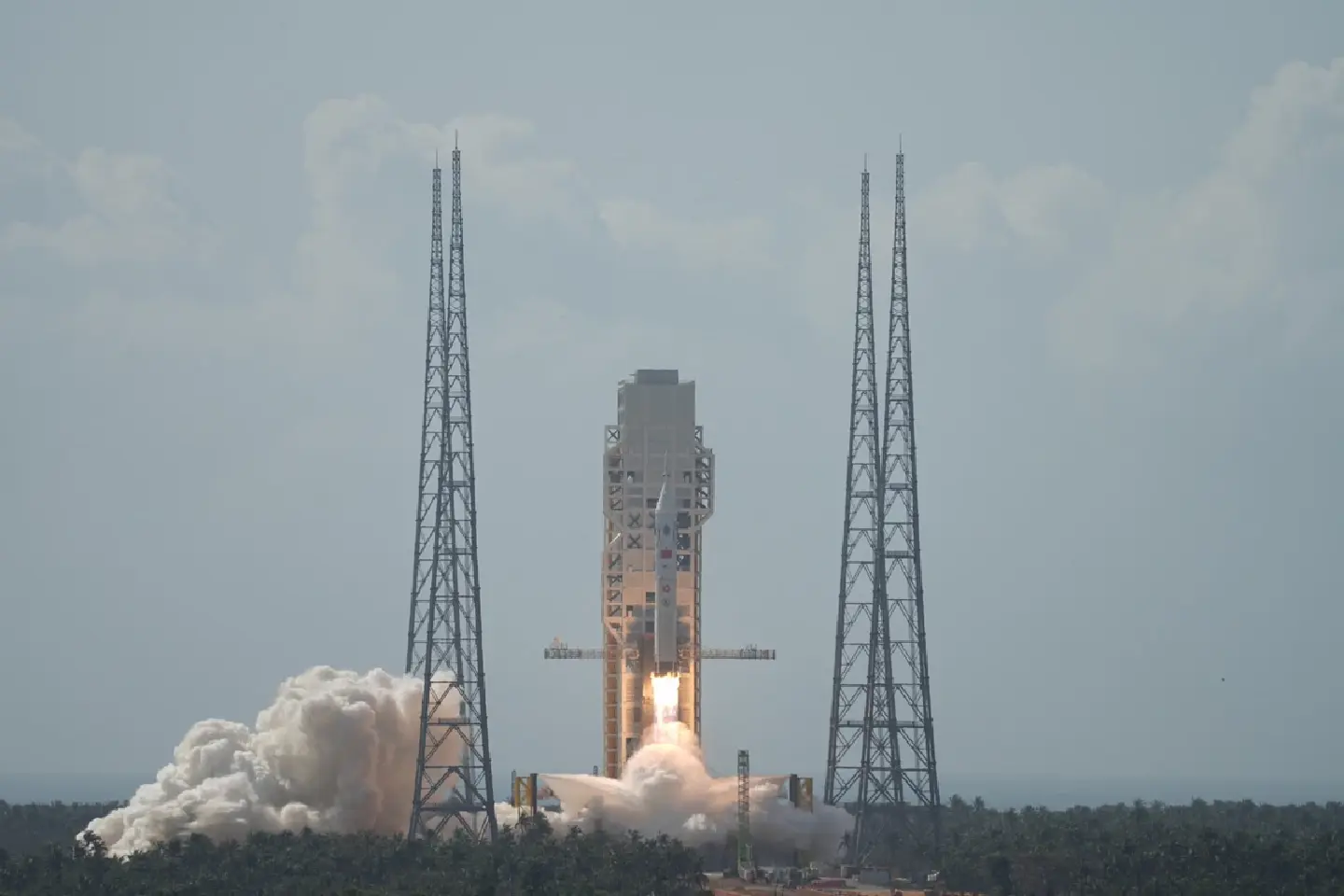 China comes a step closer to crewed moon mission