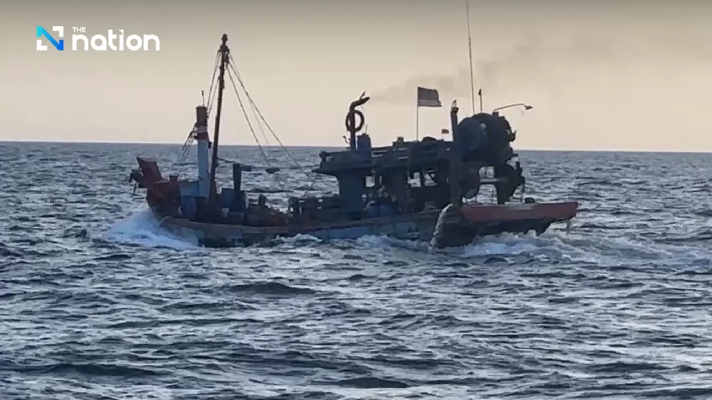 Malaysian fishing boat sinks after Thai Navy interception in Thai waters Malaysian fishing boat sinks after Thai Navy interception in Thai waters