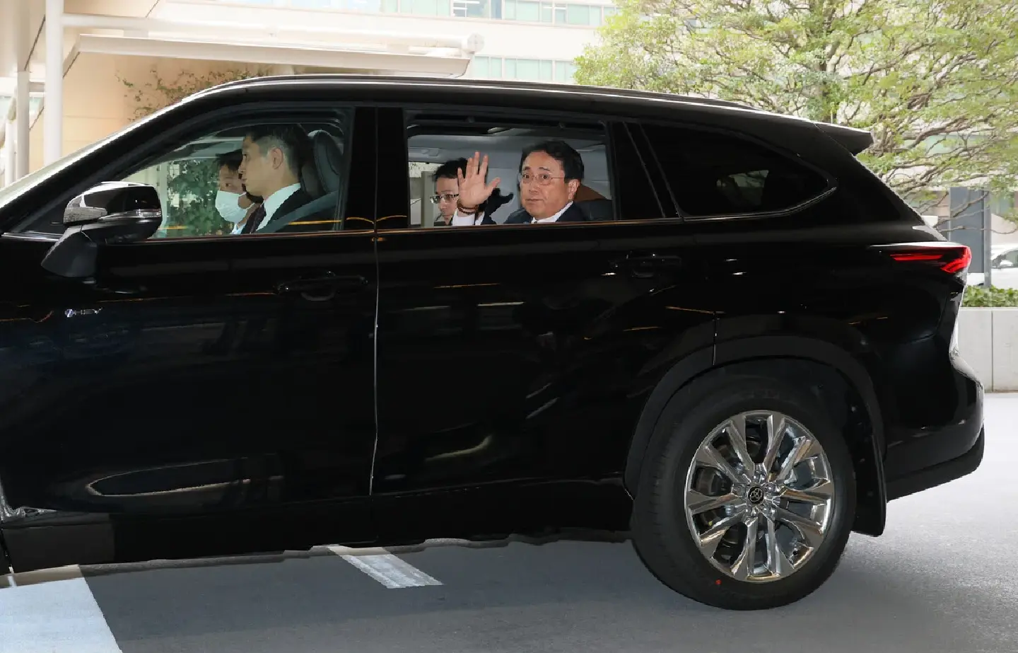 Japan Simplifies Import Procedures for US-Made Vehicles