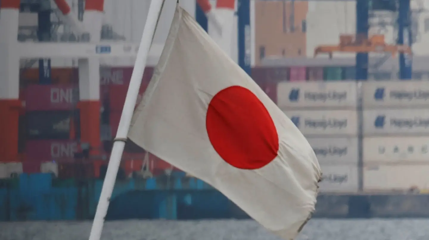 Japan foreign chief stresses need for communication with China