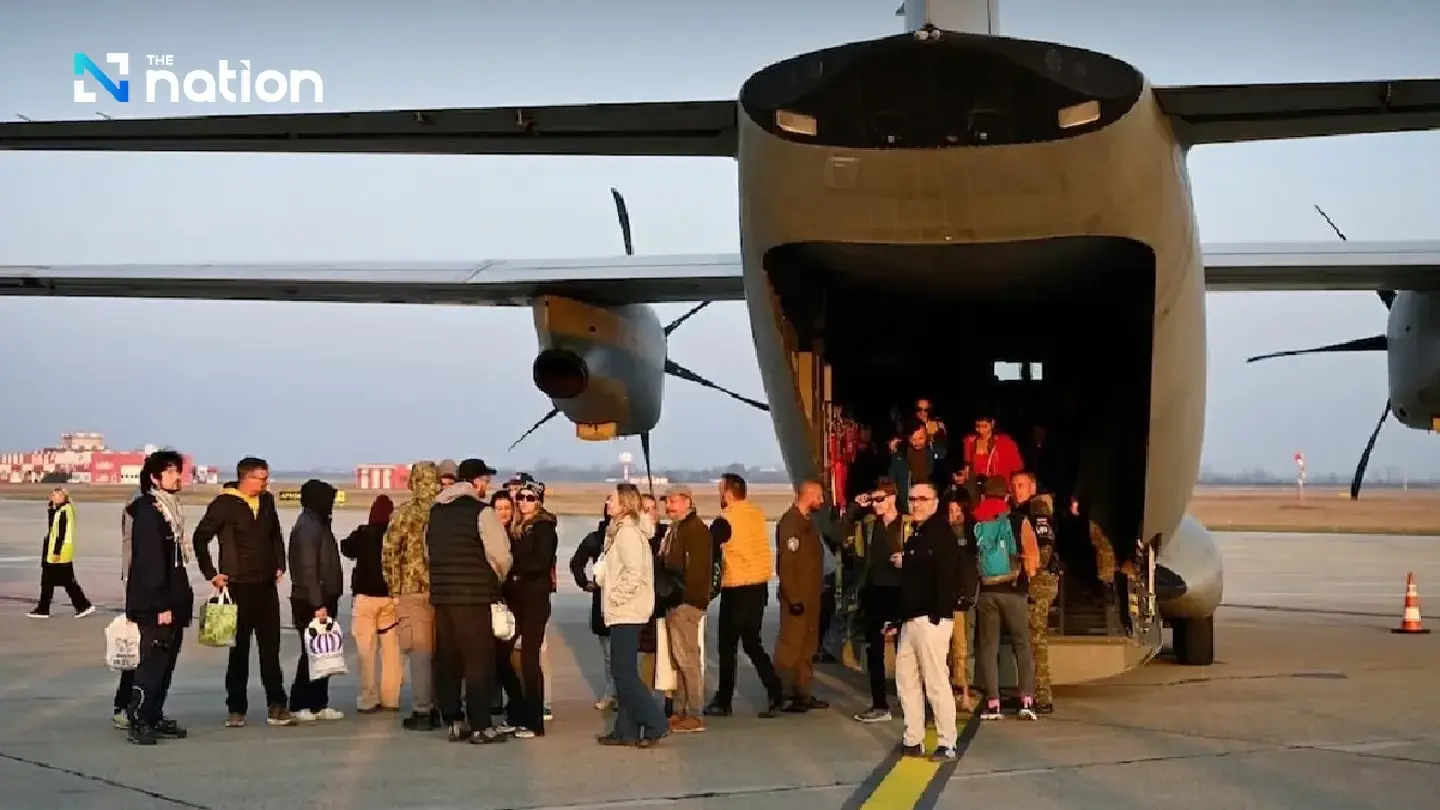 Thailand speeds Middle East evacuations