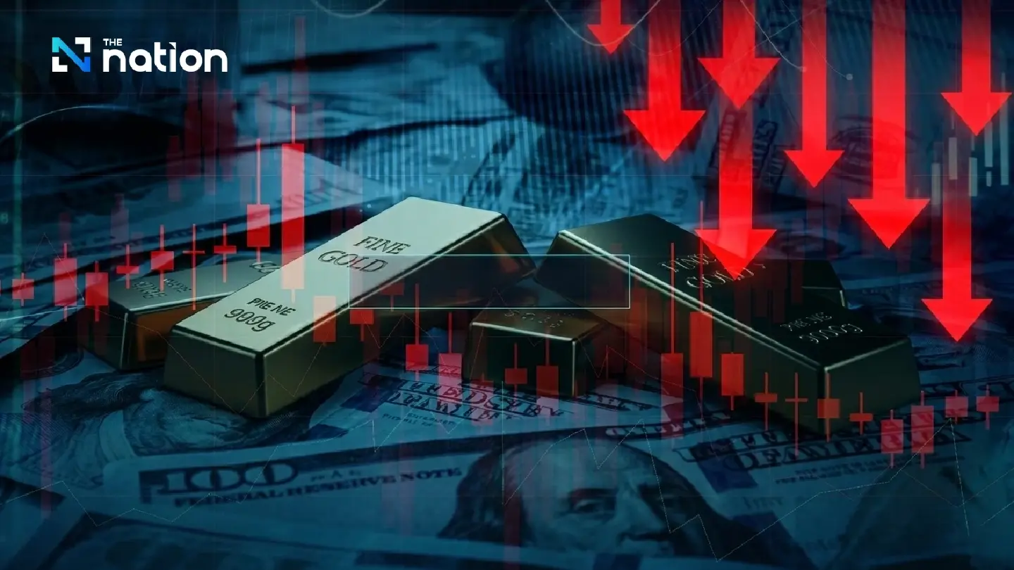 Gold retreats as dollar strengthens and inflation worries rise