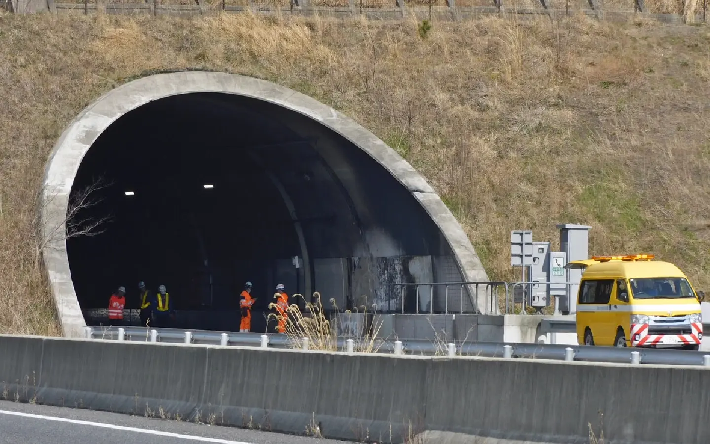Firm raided after 6 killed in tunnel accident in Japan