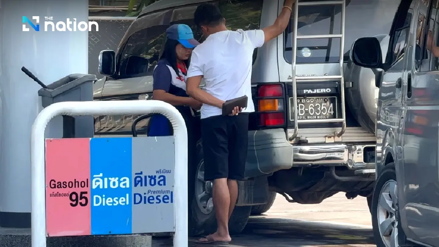 Myanmar Motorists Swarm Thai Border for Fuel as Global Prices Trigger Panic Buying