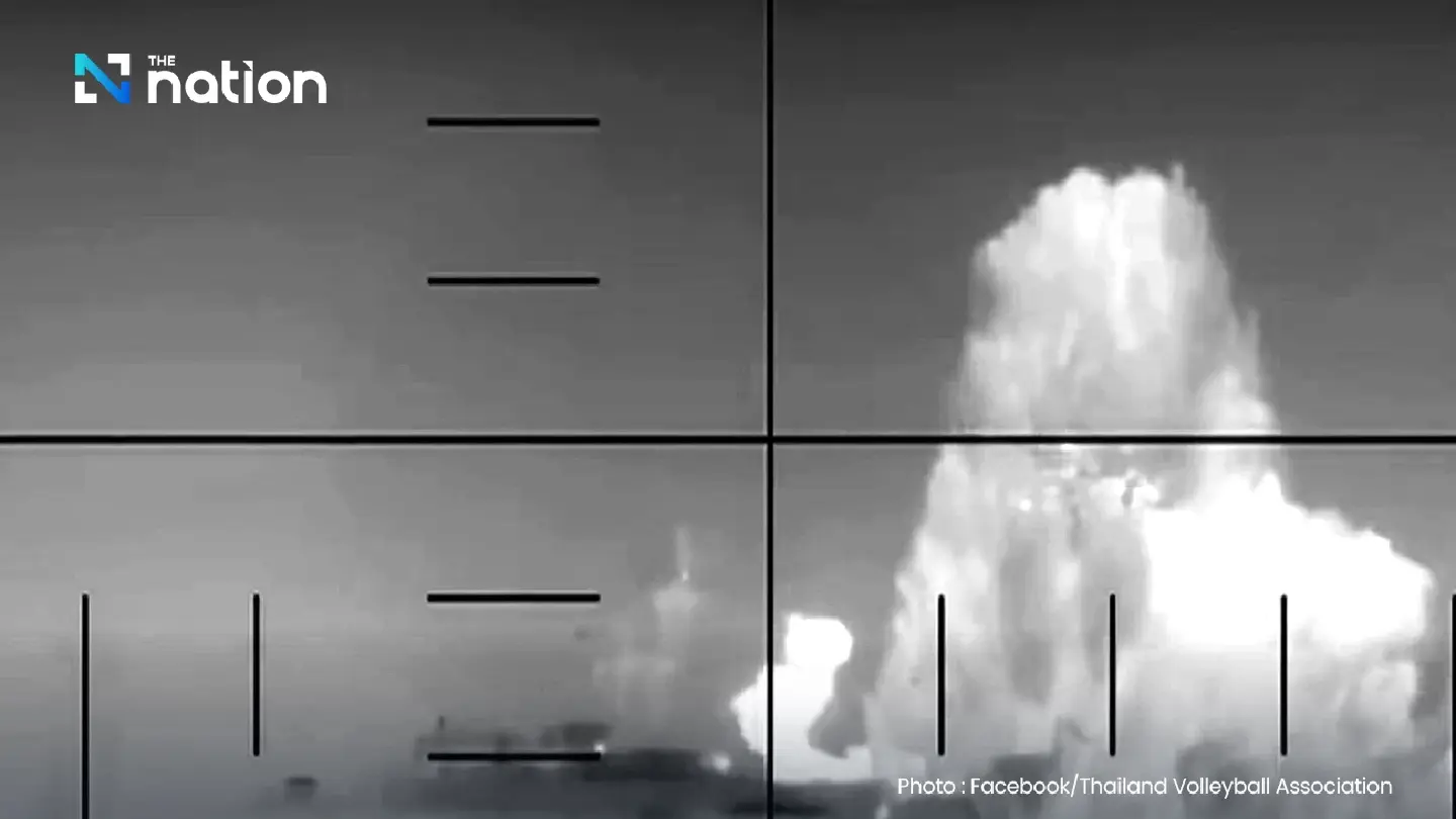 US submarine sinks Iranian warship off Sri Lanka coast