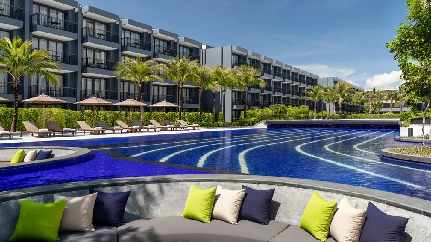 Courtyard by Marriott Chalong Bay: Your New Phuket Escape