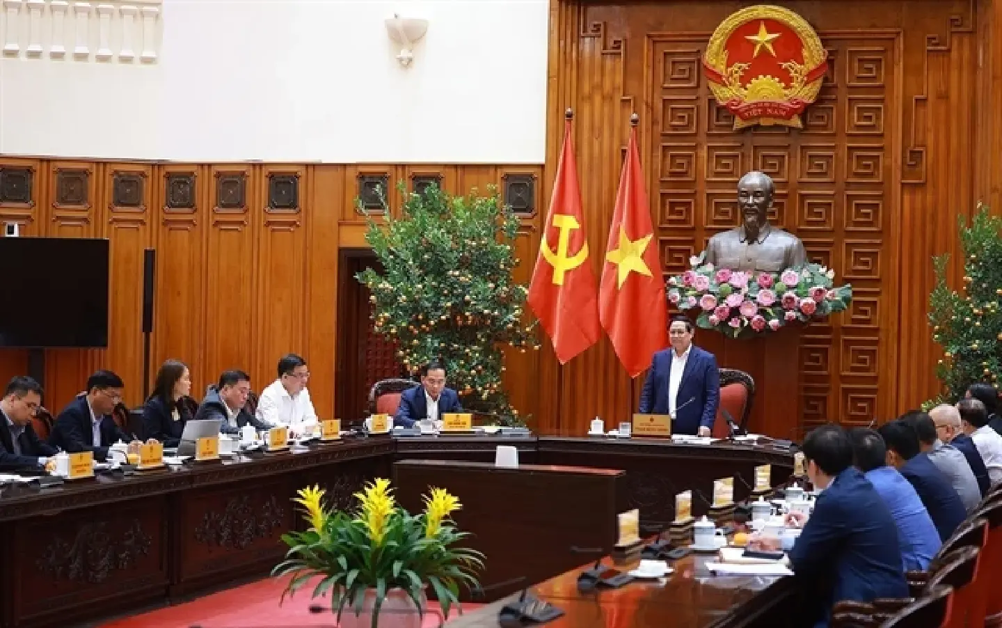 Vietnam PM orders no energy shortages under any circumstances