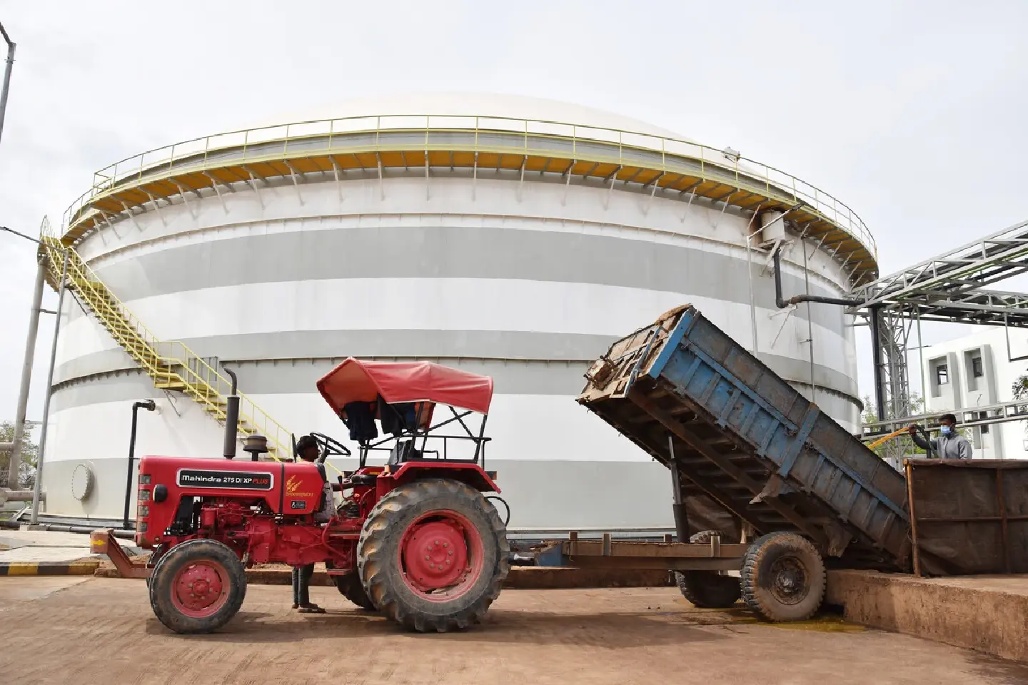 Japan's Suzuki Motor unveils 2nd biogas plant in India