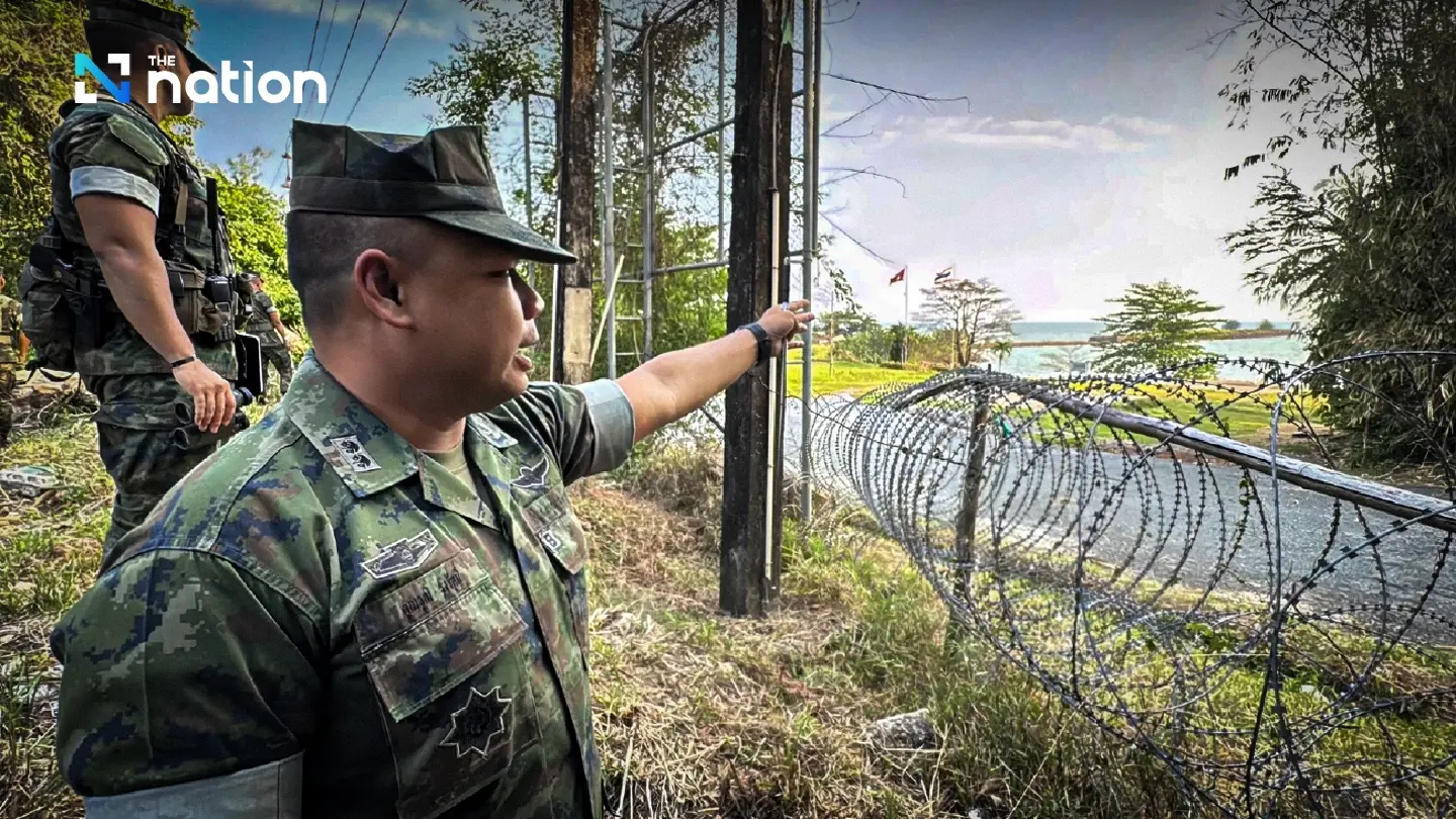 Thai Navy urges Cambodia to remove more of ‘silt-trap dam’ in Trat, citing 3,000 sq m of Thai land loss