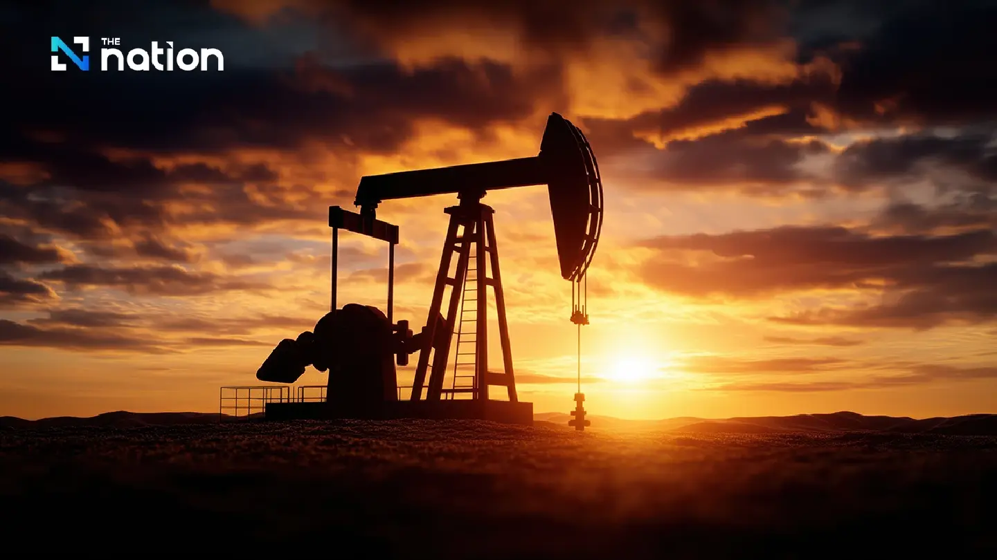 Oil dives as Iran keeps Hormuz open and deal hopes rise
