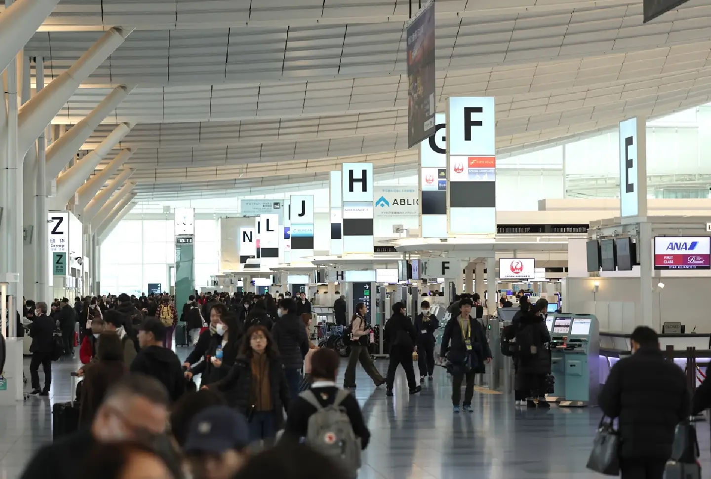 Japan to tighten in-flight power bank safety rules from April 24