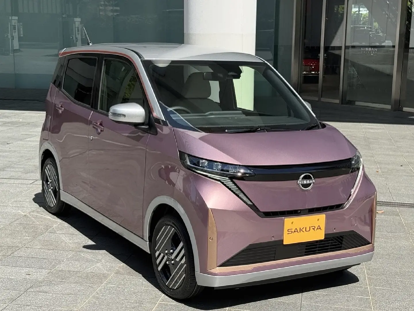 Competition intensifies in Japan's electric vehicle market