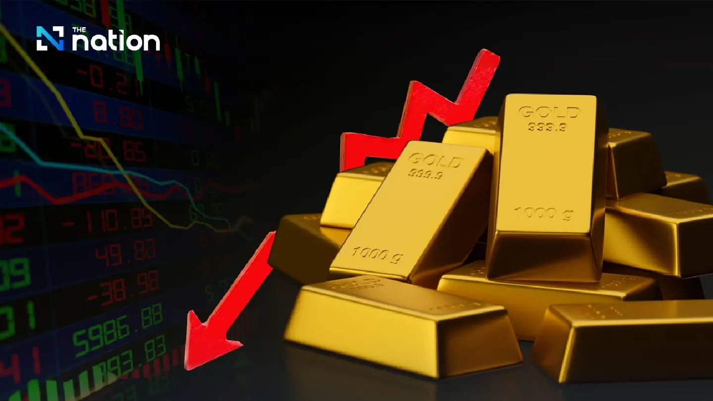Gold slides as strong dollar and rate fears overshadow safe-haven appeal Gold slides as strong dollar and rate fears overshadow safe-haven appeal