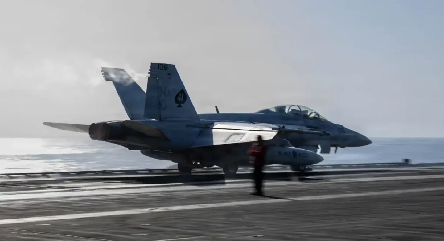 Trump, Israel tighten Iran pressure before Hormuz deadline Trump, Israel tighten Iran pressure before Hormuz deadline