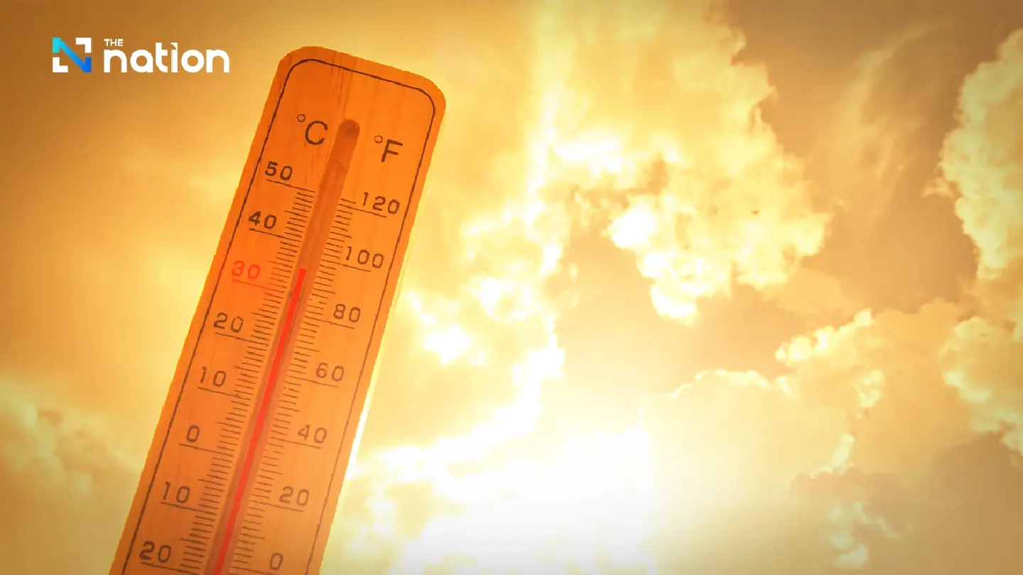 Thailand swelters as temperatures hit 42°C with haze and storms forecast Thailand swelters as temperatures hit 42°C with haze and storms forecast
