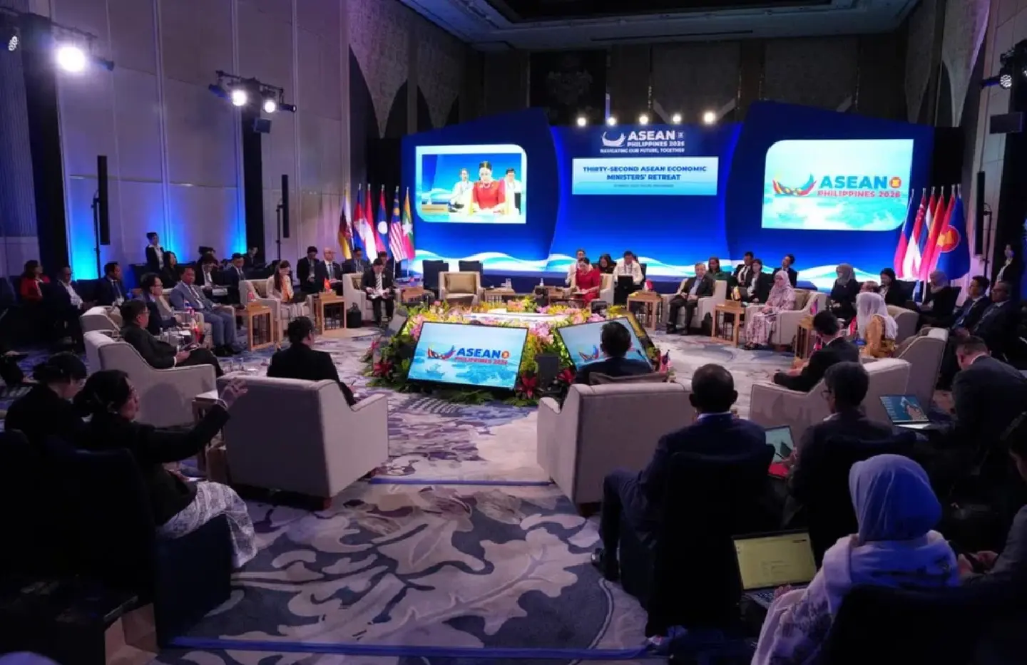 ASEAN criticised as too slow in Thai-Cambodia border crisis ASEAN criticised as too slow in Thai-Cambodia border crisis